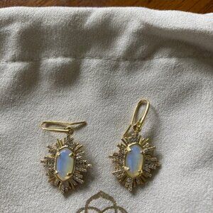Kendra Scott Grayson Gold Sunburst Drop Earrings in Iridescent Opalite Illusion